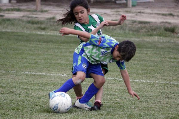 Encuentro de fútbol en Santa Irene con la Escuelita Luz